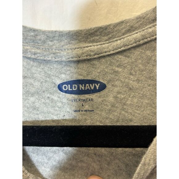 Old Navy Everywear Soft Grey‎ Just Be Claus Christmas T Shirt L F21 - Picture 3 of 4
